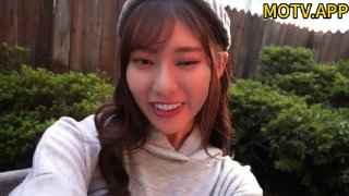 身材丰腴性感大奶美少妇水多耐操与两个老爷们3P一个干嘴一个后入日的她嗷嗷叫对白。